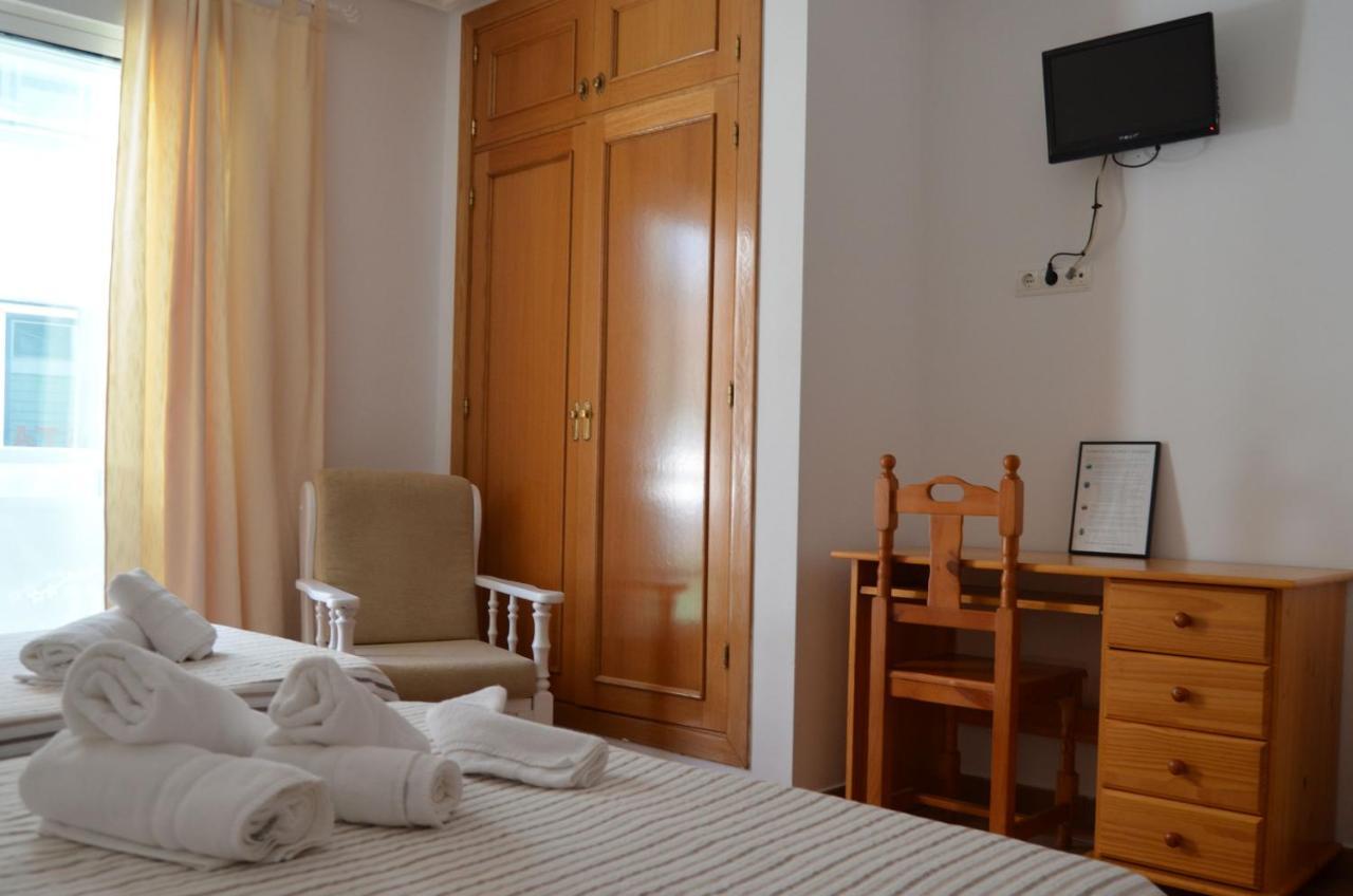 Hostal Dona Antonia Otel Punta Umbría Dış mekan fotoğraf