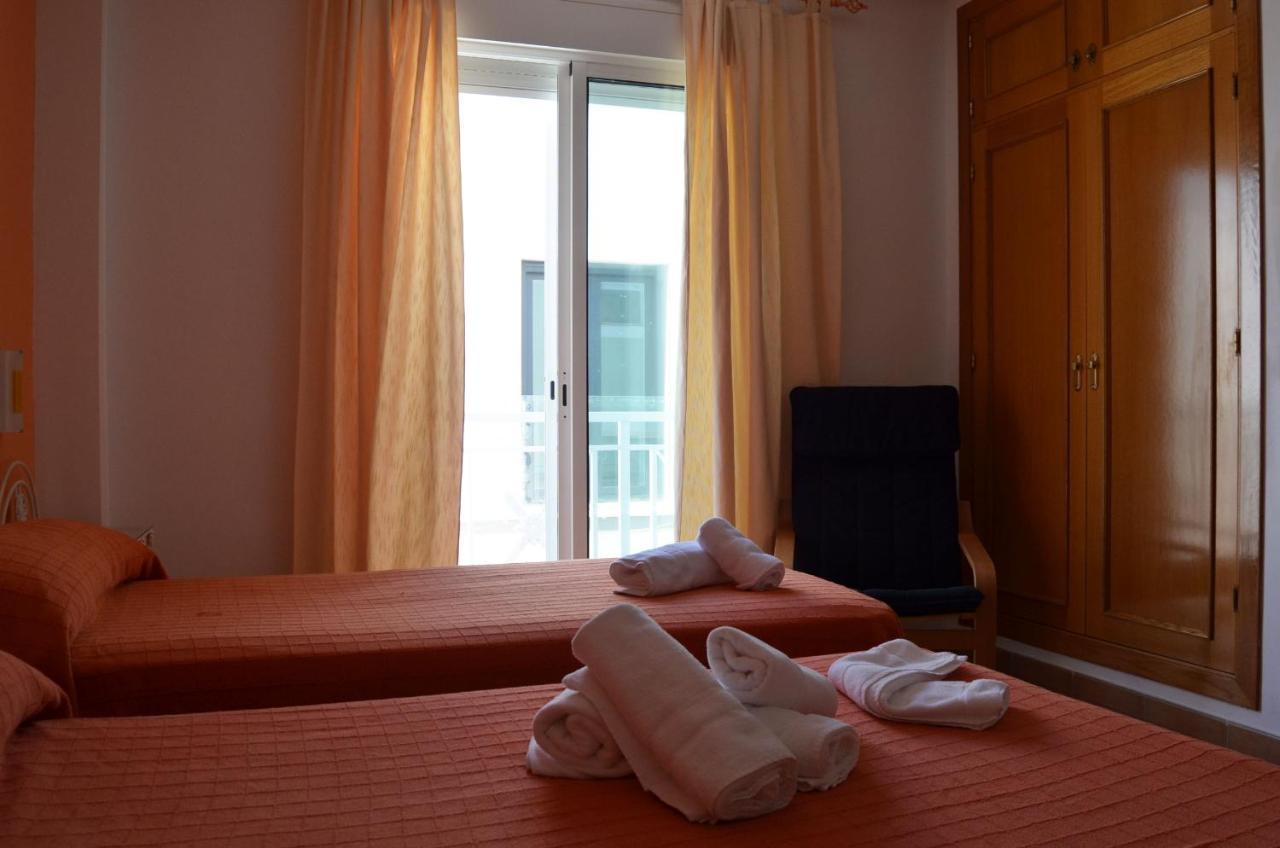 Hostal Dona Antonia Otel Punta Umbría Dış mekan fotoğraf